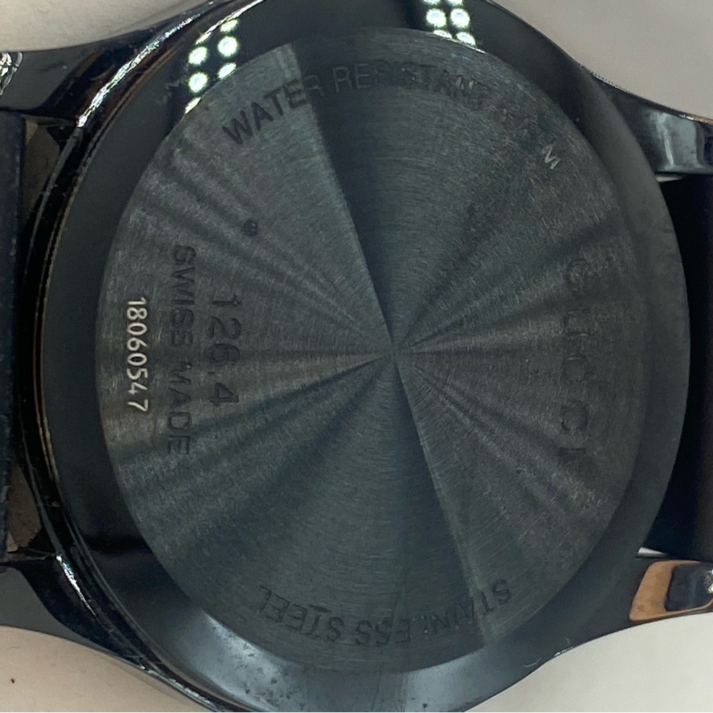 Gucci Black Watch with Multicolor Wolf Design - Picture 8 of 9
